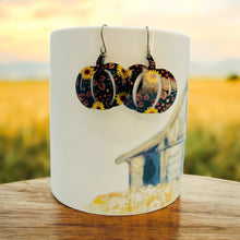Load image into Gallery viewer, Pumpkin shaped dark fall pattern earrings