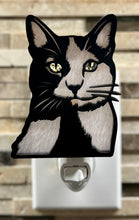 Load image into Gallery viewer, Cat Black and White Night Light
