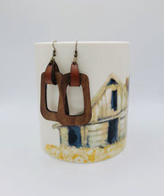 Load image into Gallery viewer, Wood and leather earrings - Wood trapezoid and leather
